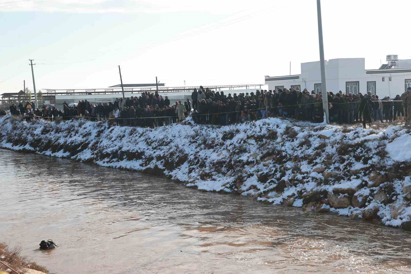 Şanlıurfa’da kanala uçan otomobildeki kayıp 3 kişinin cesedine ulaşıldı
