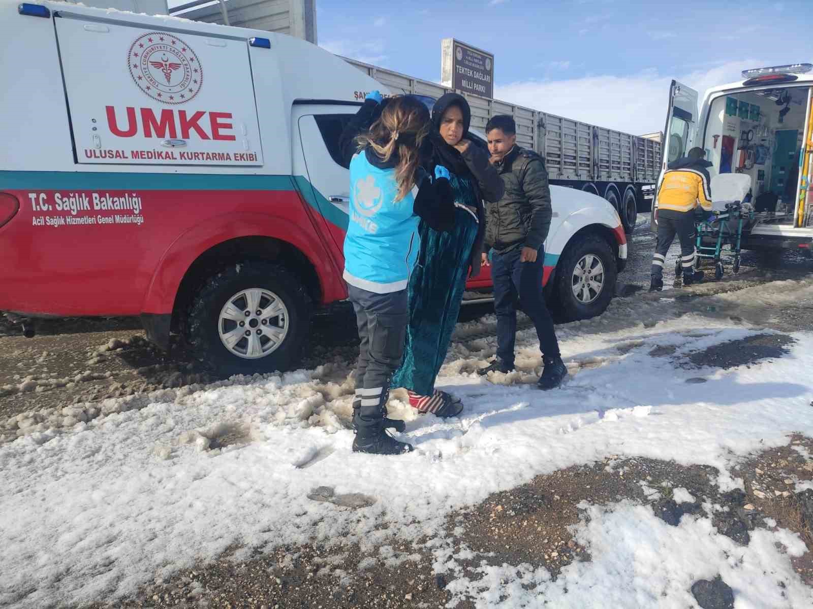 Şanlıurfa’da karlı yollarda doğum seferberliği
