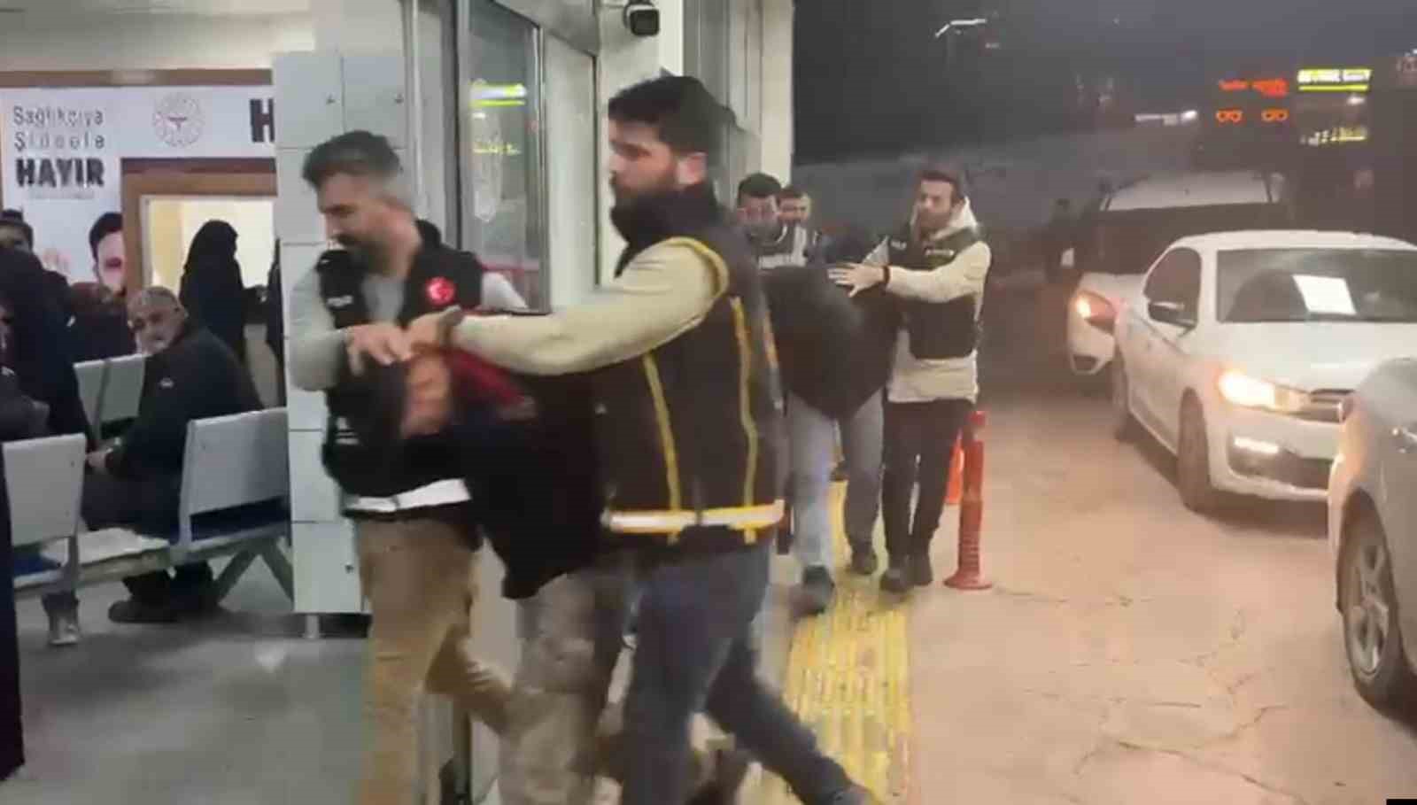 Şanlıurfa’da kuyumcu soygunu kamerada
