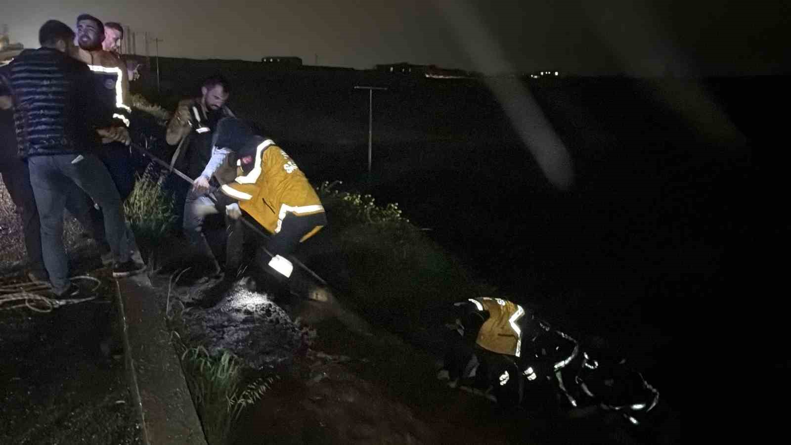 Şanlıurfa’da otomobil şarampole uçtu: 5 yaralı
