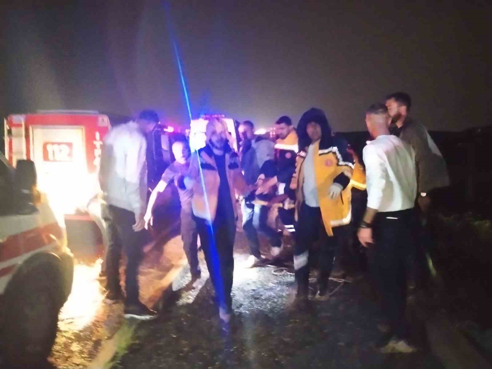 Şanlıurfa’da otomobil şarampole uçtu: 5 yaralı
