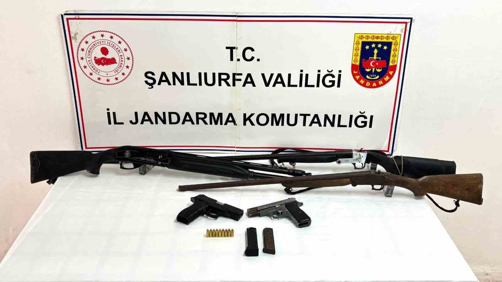 Şanlıurfa’da ruhsatsız silah operasyonu:2 gözaltı
