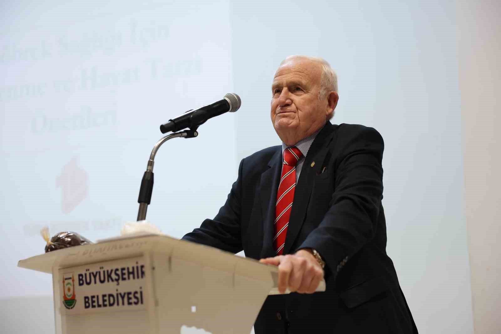 Şanlıurfa’da sağlıklı beslenme ve böbrek sağlığı için eğitim seferberliği başlatıldı
Şanlıurfa’da sağlıklı beslenme ve böbrek sağlığı için eğitim seferberliği başlatıldı