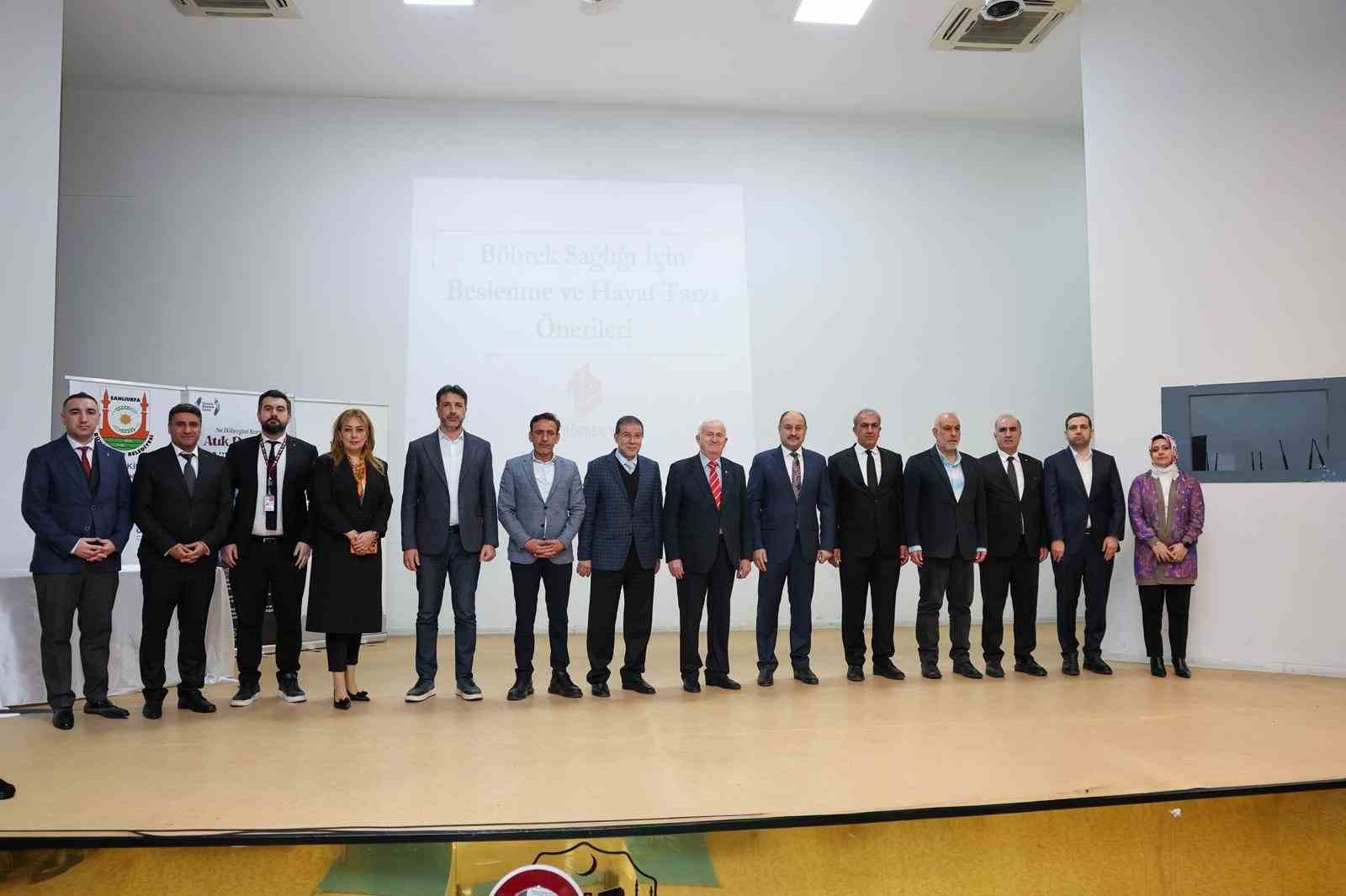 Şanlıurfa’da sağlıklı beslenme ve böbrek sağlığı için eğitim seferberliği başlatıldı
Şanlıurfa’da sağlıklı beslenme ve böbrek sağlığı için eğitim seferberliği başlatıldı