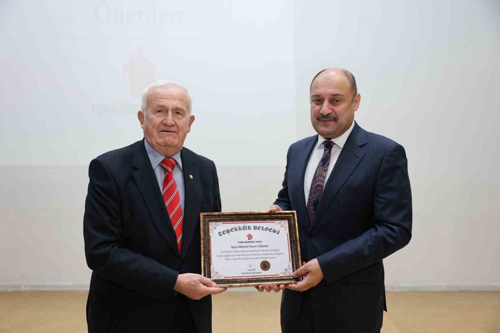 Şanlıurfa’da sağlıklı beslenme ve böbrek sağlığı için eğitim seferberliği başlatıldı
Şanlıurfa’da sağlıklı beslenme ve böbrek sağlığı için eğitim seferberliği başlatıldı