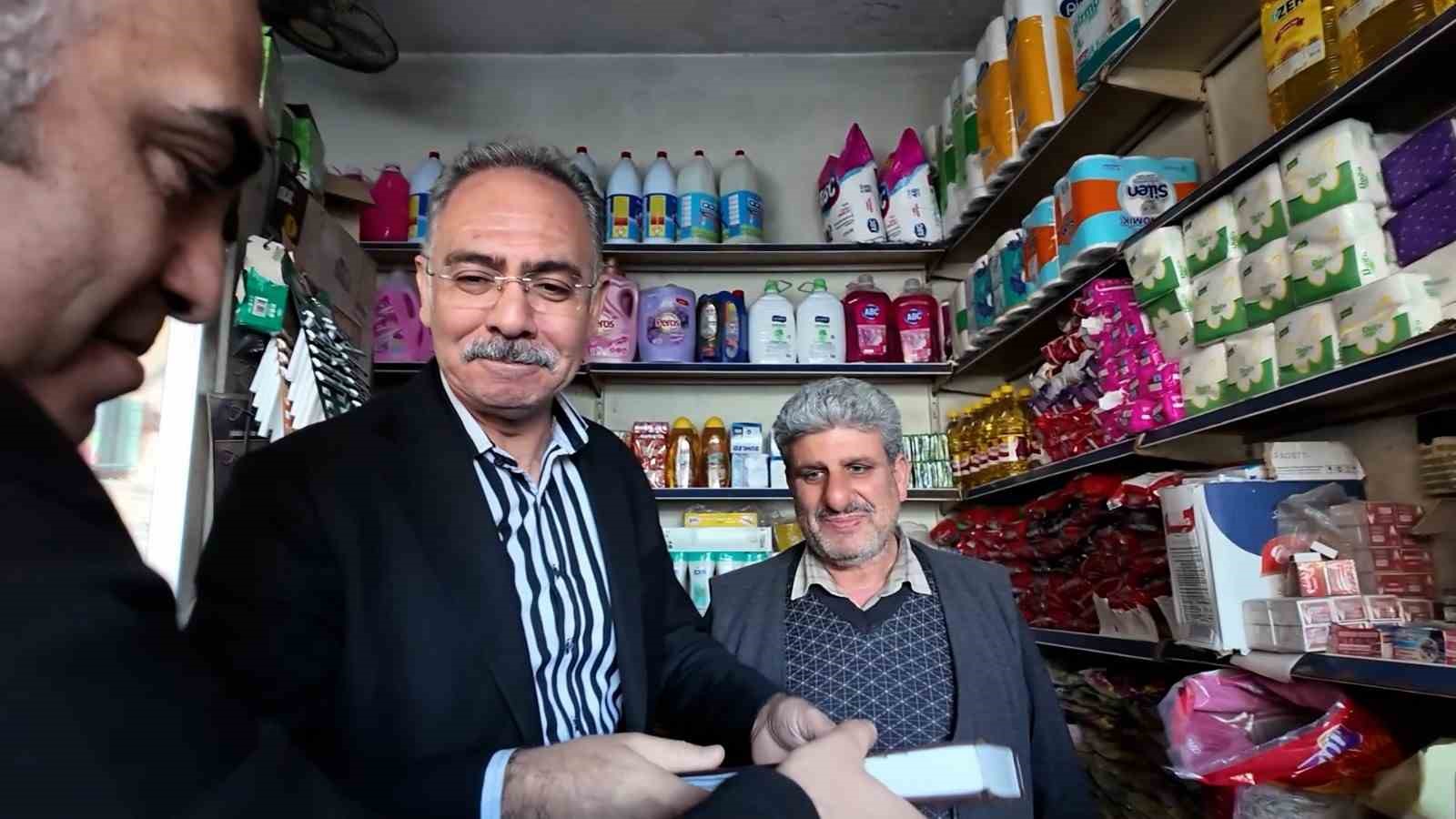 "Şanlıurfa’da "Sakar Şakir" filmi gerçek oldu
"Şanlıurfa’da "Sakar Şakir" filmi gerçek oldu