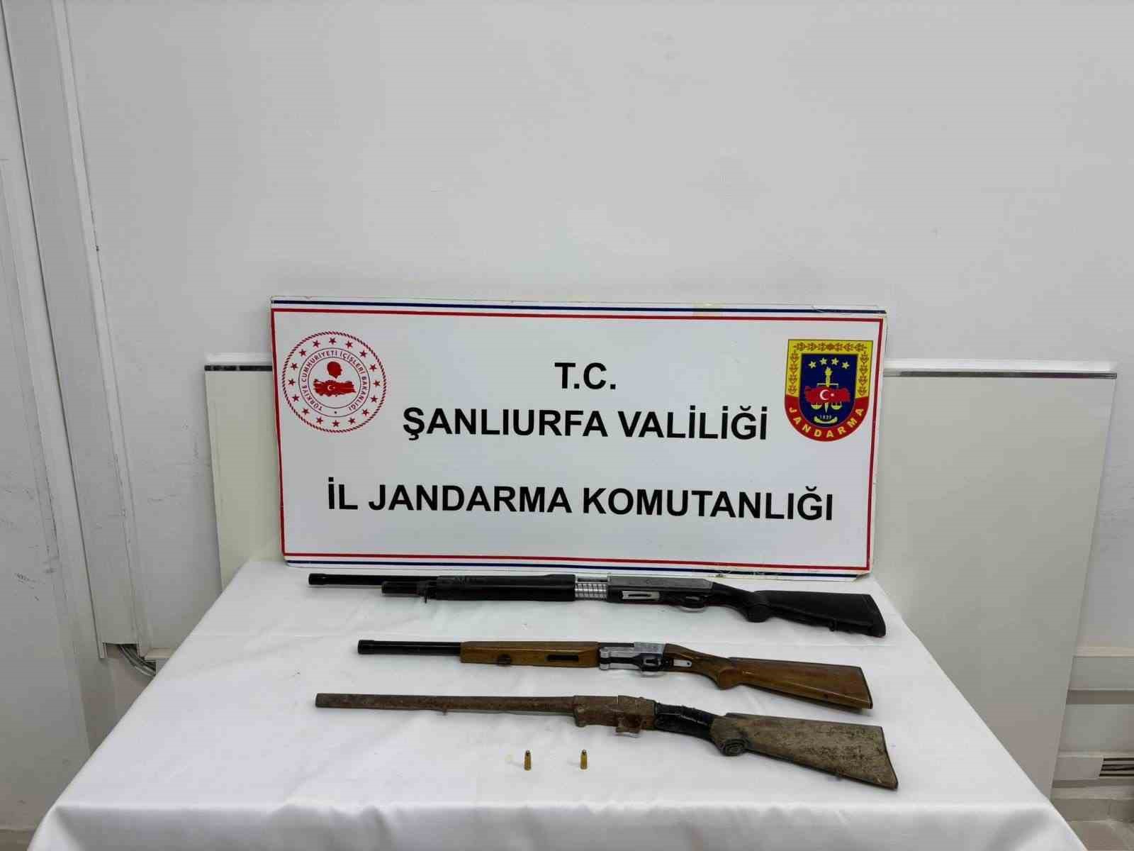 Şanlıurfa’da silah kaçakçılığı operasyonu: 3 gözaltı

