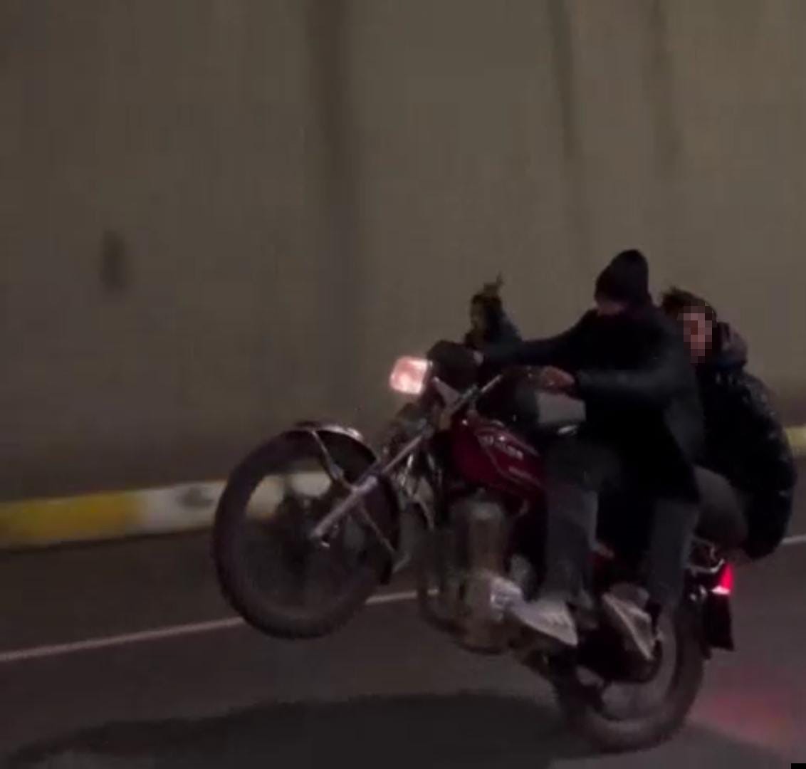 Şanlıurfa’da trafiği tehlikeye atan motosikletliye ceza

