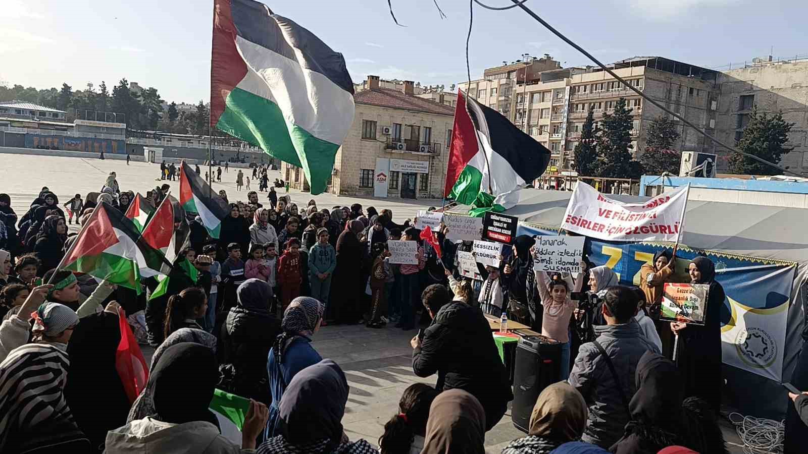 Şanlıurfalı kadınlardan İsrail’in idam yasasına tepki
