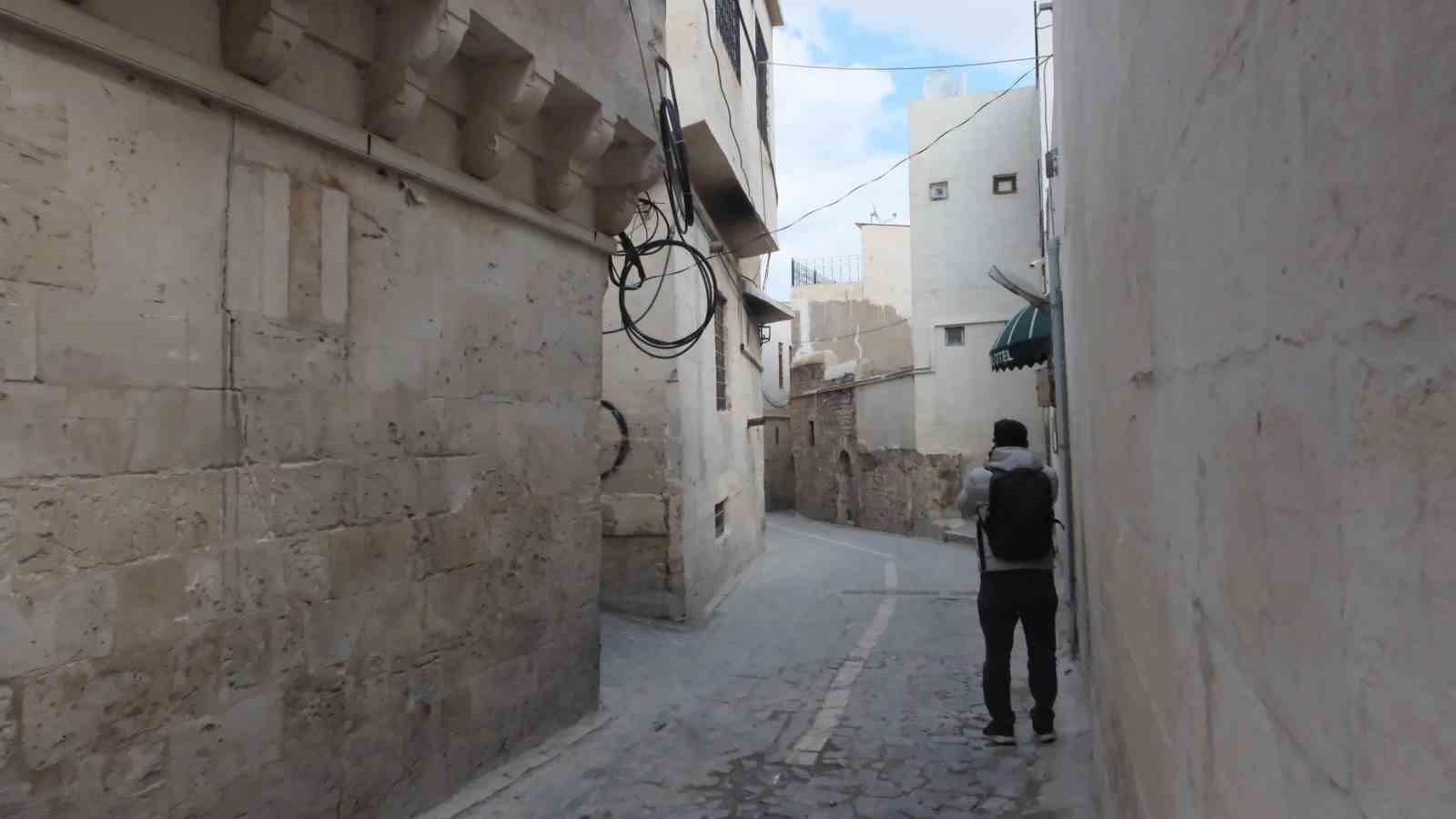 Şanlıurfa’nın tarihi sokakları aydınlatılıyor
