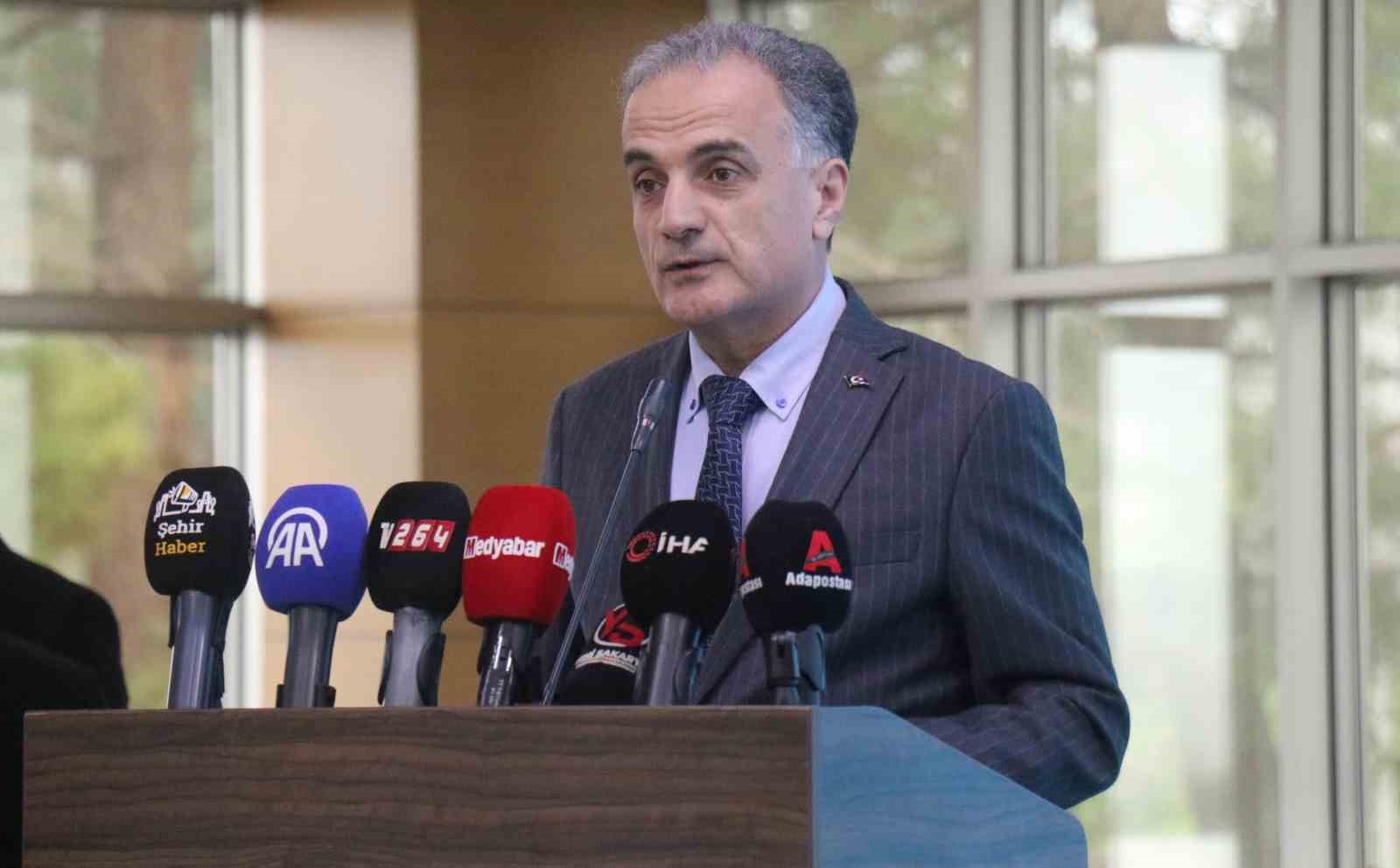 Sapanca Gölü’nün geleceği akademik çalıştayda masaya yatırıldı
