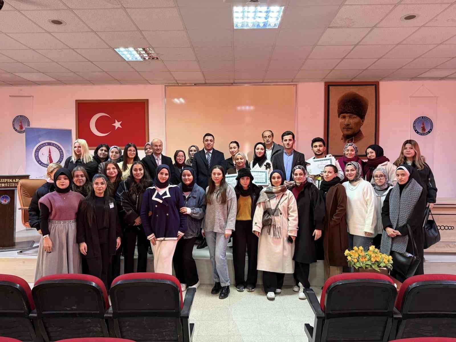 Şaphane MYO’da "Sosyo-Ekonomik Analiz ve Politika Geliştirme Öğrenci Çalıştayı" başlıklı etkinlik
