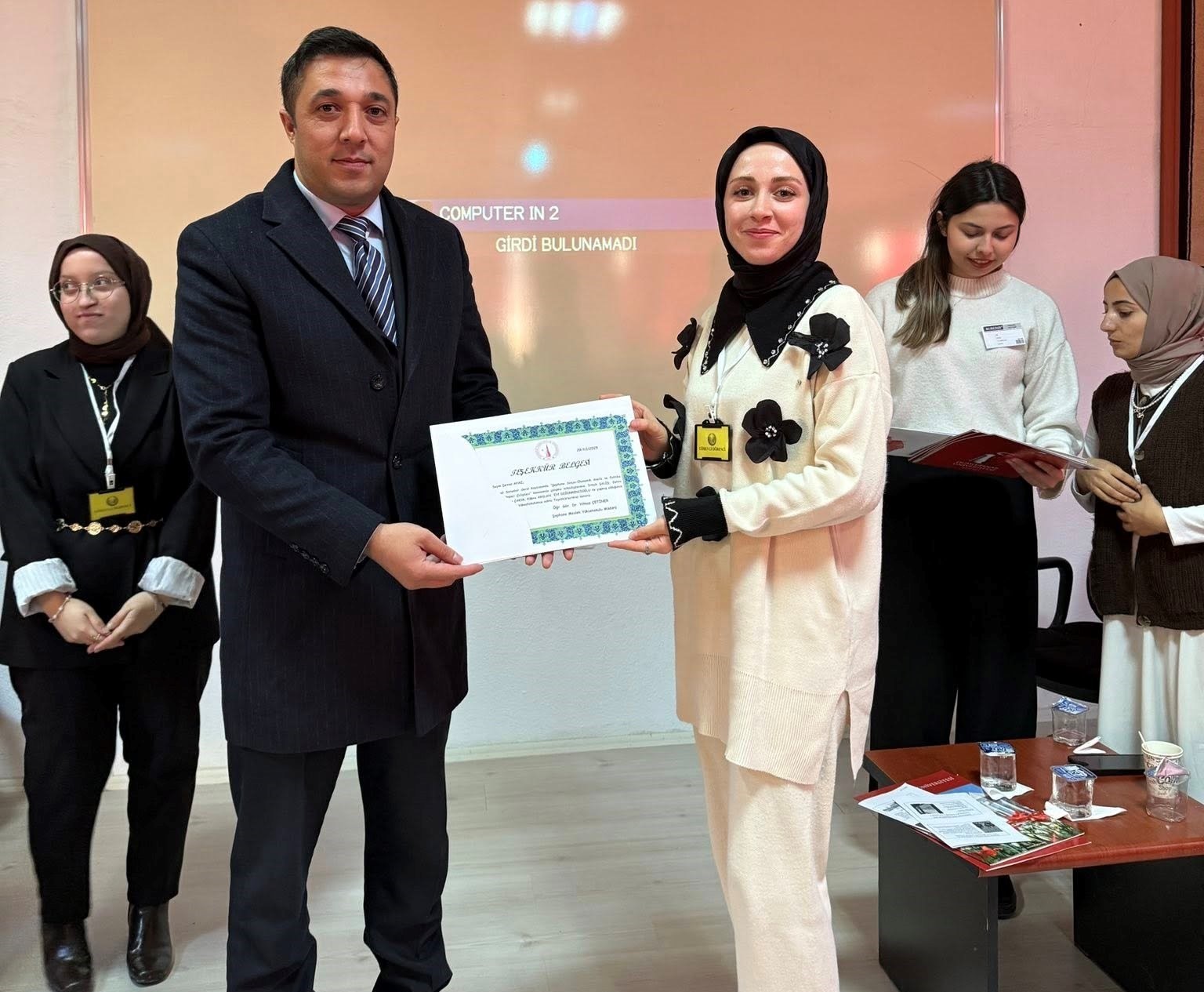 Şaphane MYO’da "Sosyo-Ekonomik Analiz ve Politika Geliştirme Öğrenci Çalıştayı" başlıklı etkinlik
