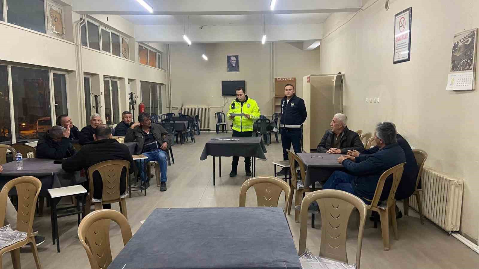 Şaphane’de vatandaşlara Trafik Kanunu’nda yapılan değişiklikler anlatıldı
