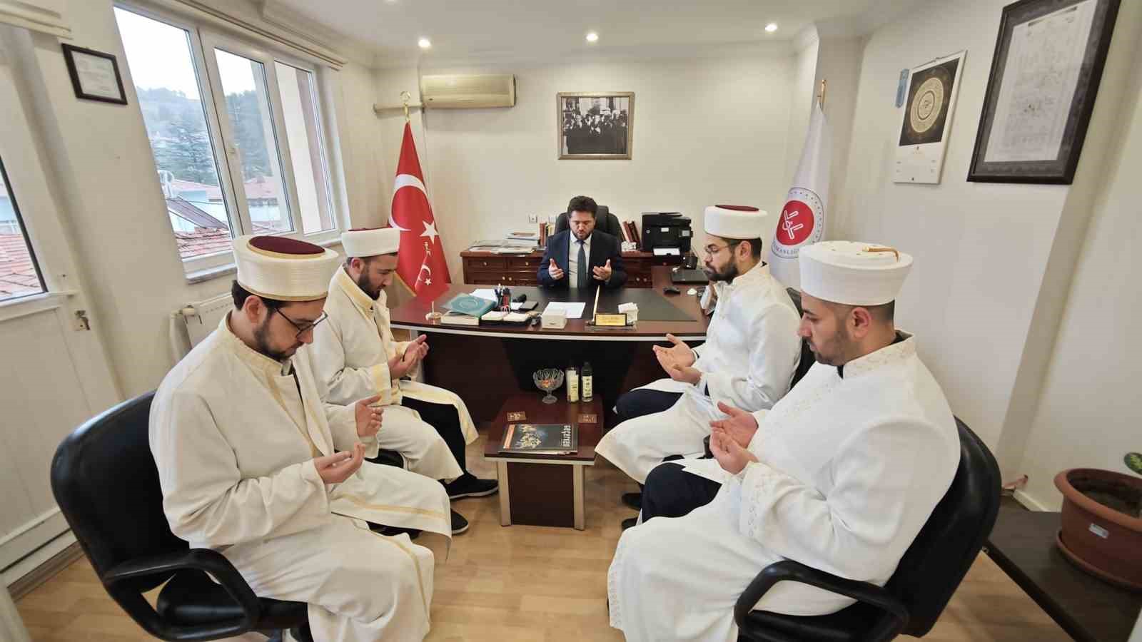 Şaphane’de yeni göreve başlayan din görevlileri için tören düzenlendi
