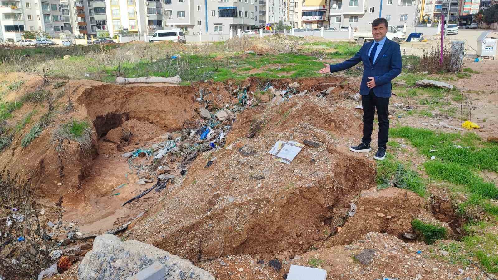 Sarıçam’da dere yatağına ev yapılması, alt yapı yetersizliği sele neden oluyor
