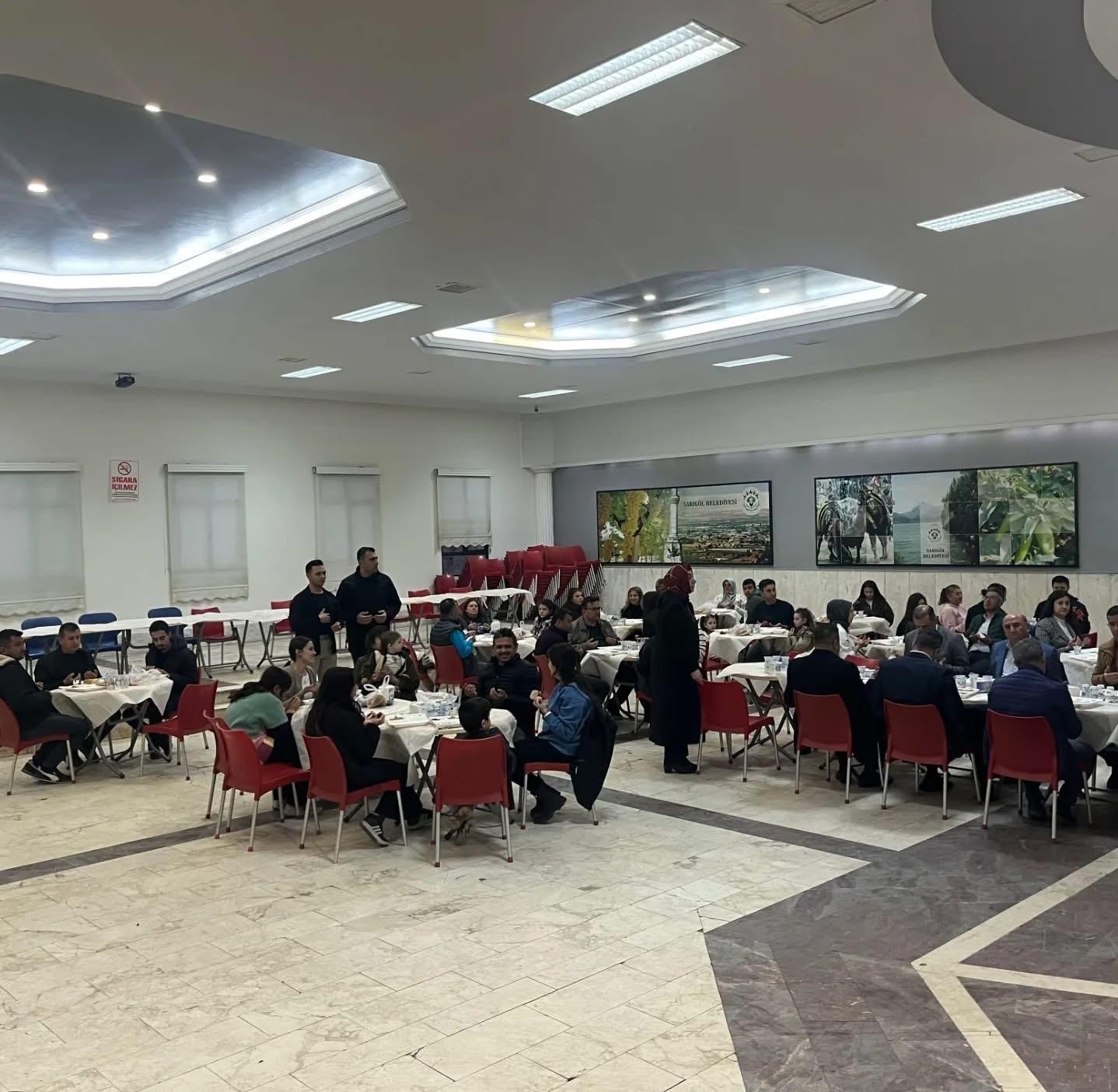 Sarıgöl Mesleki Eğitim Merkezi’nden birlik sofrası
