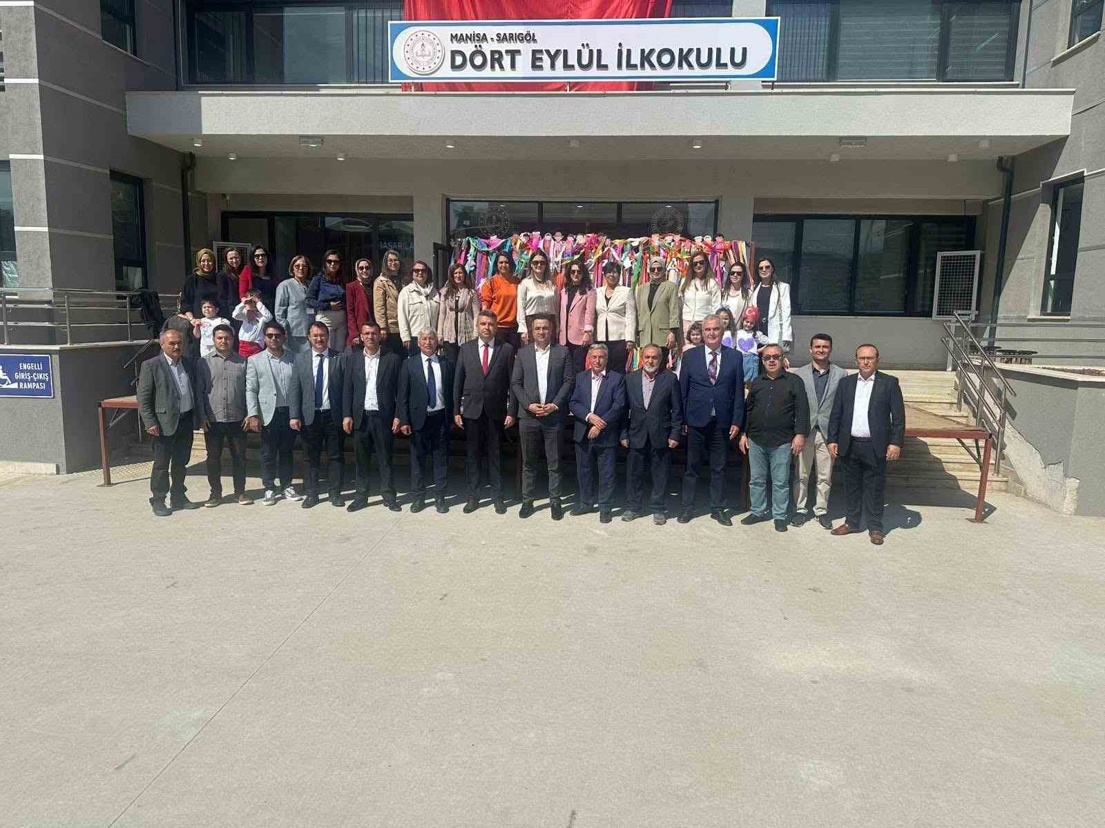 Sarıgöl’de Kaymakam Dalak öğrencilerle bir araya geldi
