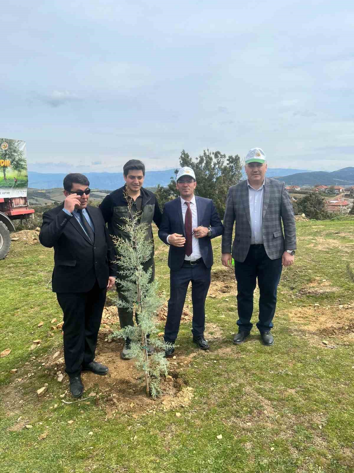 Sarıgöl’de öğrenciler doğa sevgisini sahada öğrendi
