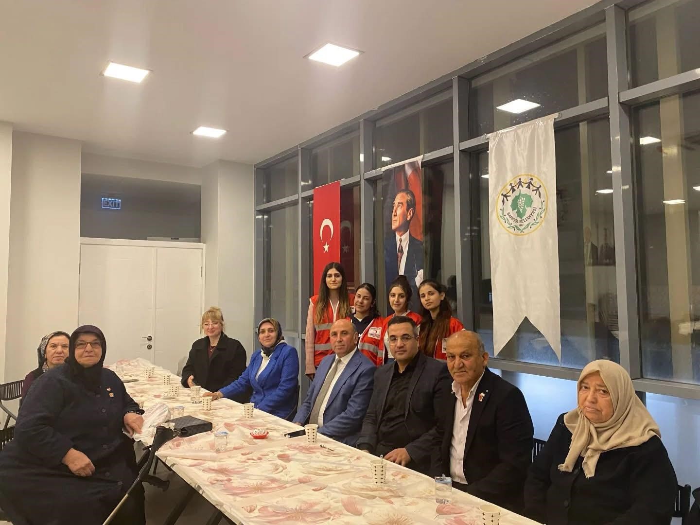 Sarıgöl’de şehit ve gazi ailelerine anlamlı iftar
