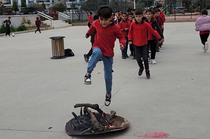 Sarıgöl’ün en büyük ilkokulunda Nevruz kutlandı
