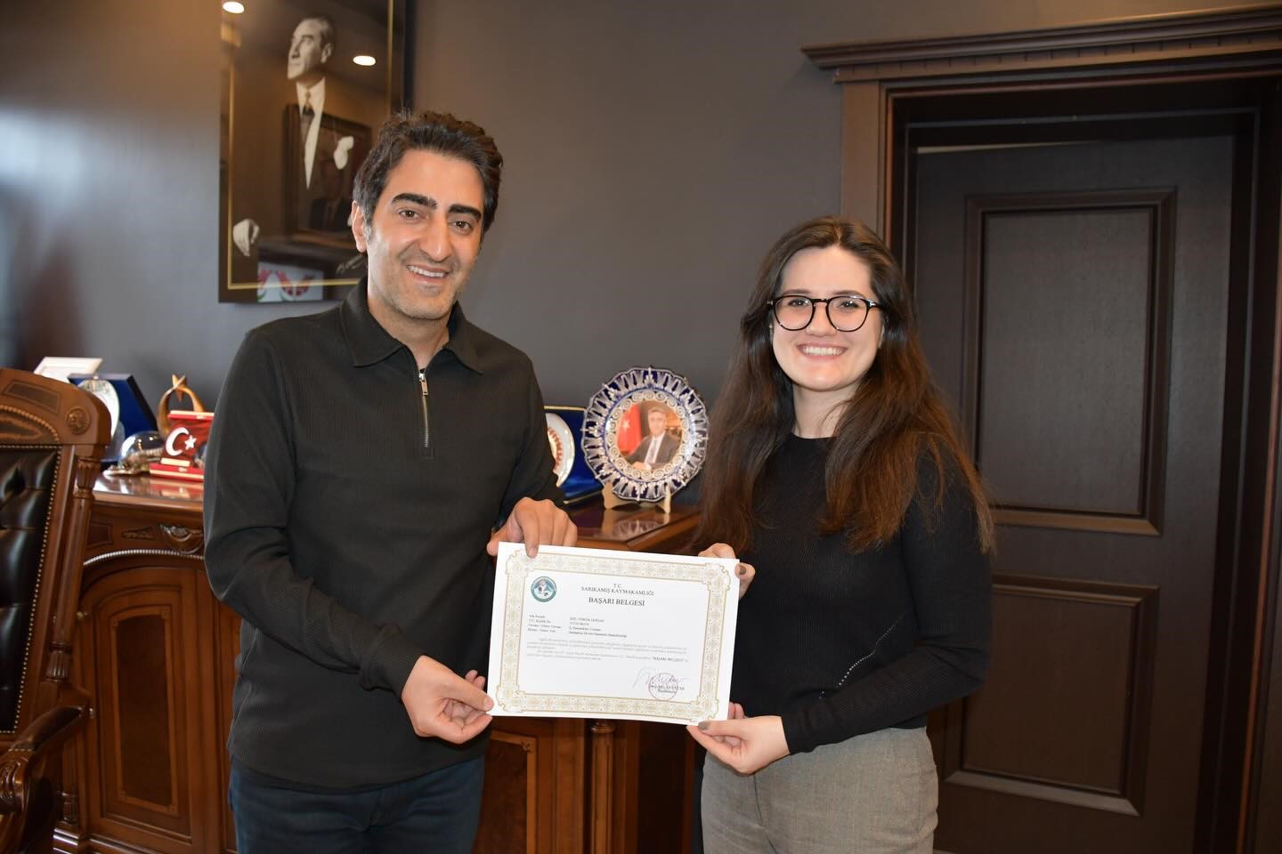 Sarıkamış Kaymakamı Aslantatar, doktorlarla bir araya geldi
