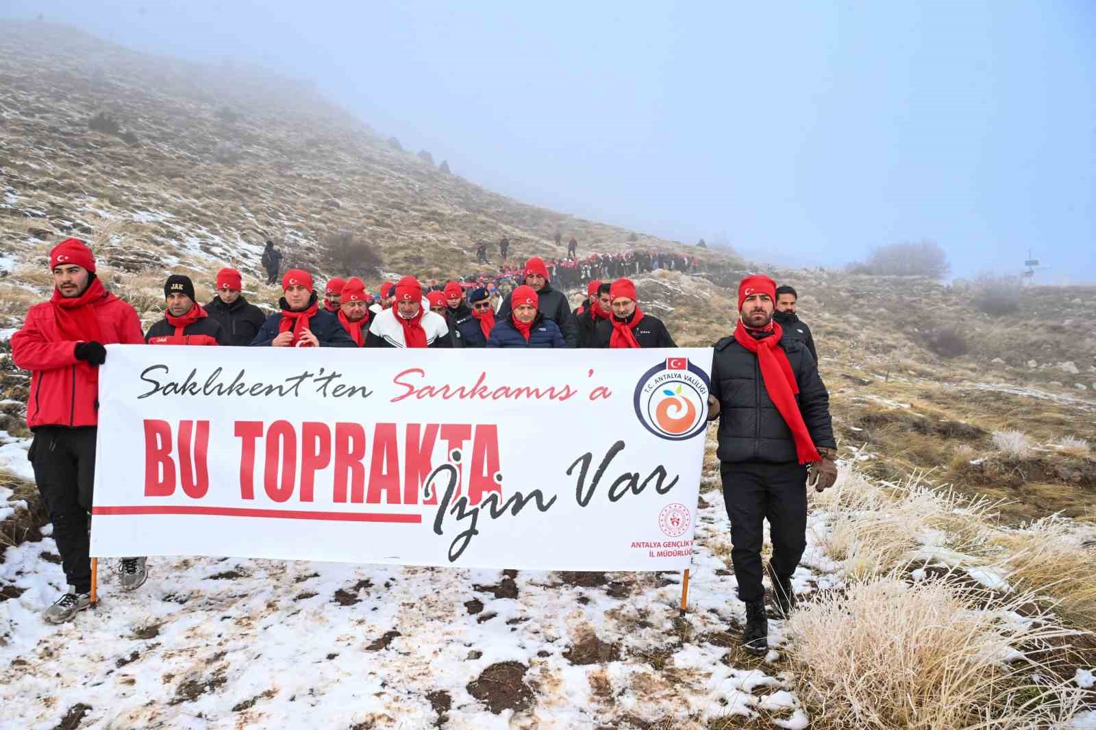 Sarıkamış şehitleri Antalya’da anıldı
Sarıkamış şehitleri Antalya’da anıldı
