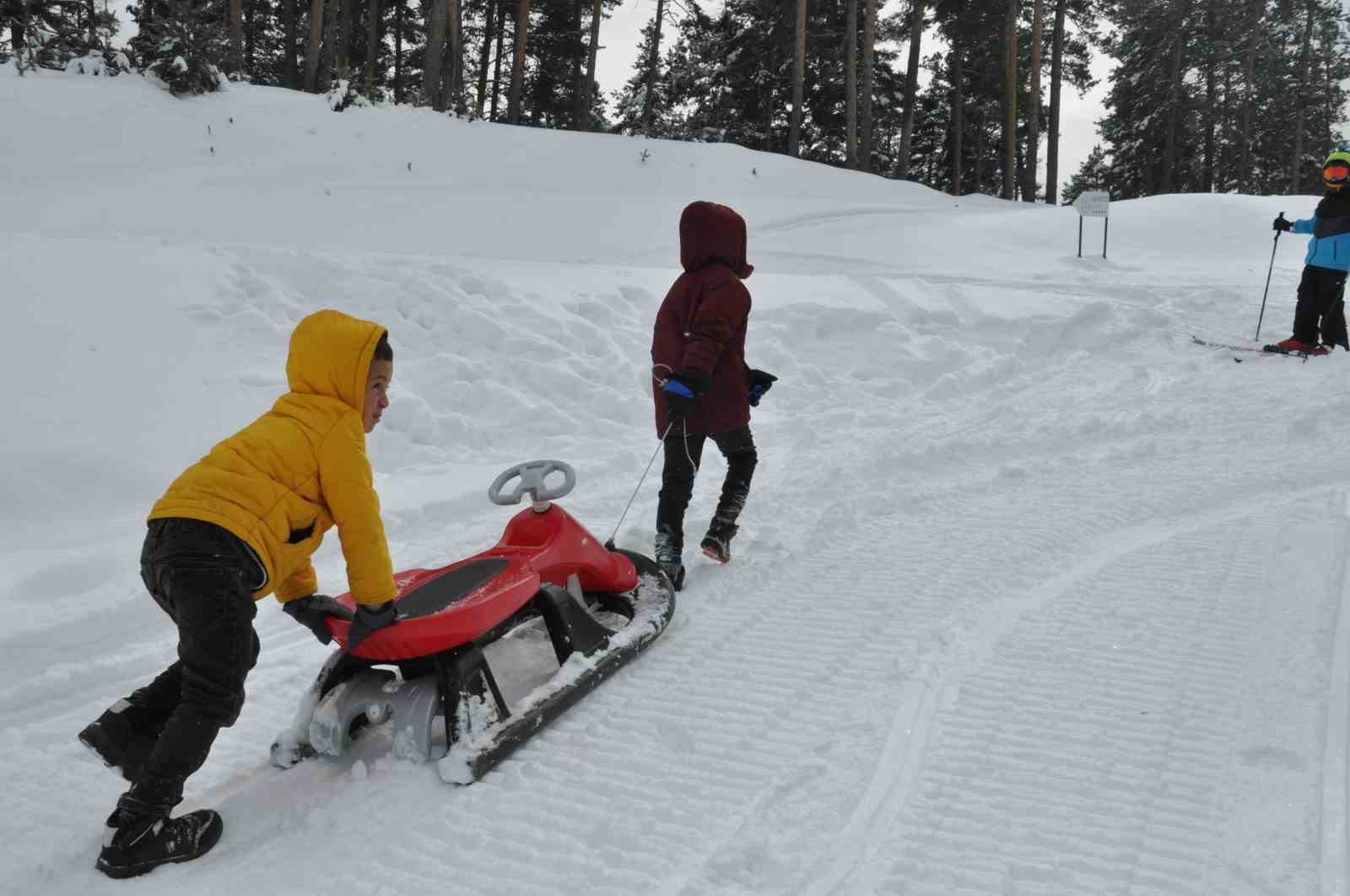 Sarıkamış’ta sömestr heyecanı: Kristal kar üzerinde doluluk yüzde 100’e ulaştı
