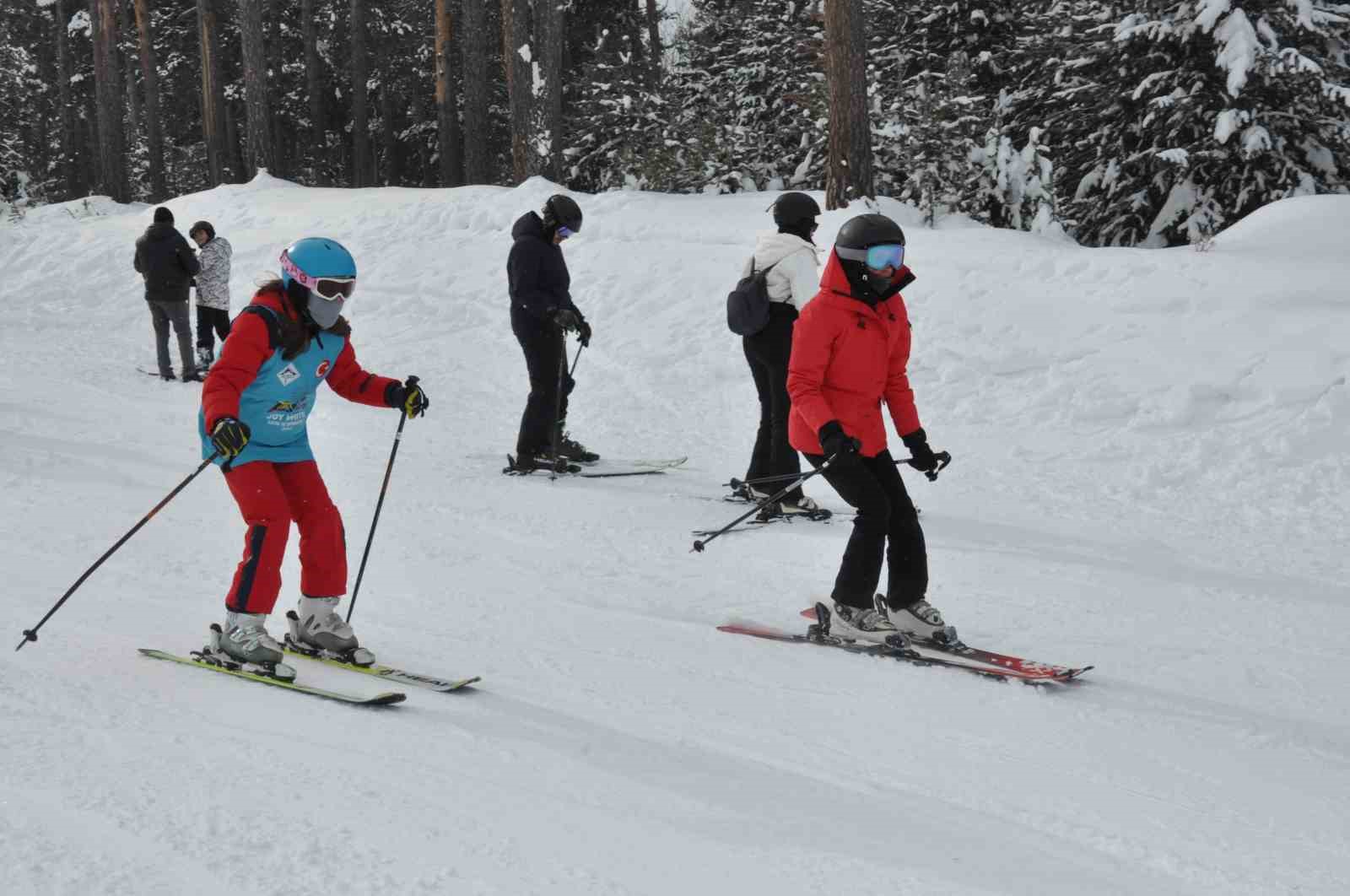 Sarıkamış’ta sömestr heyecanı: Kristal kar üzerinde doluluk yüzde 100’e ulaştı
