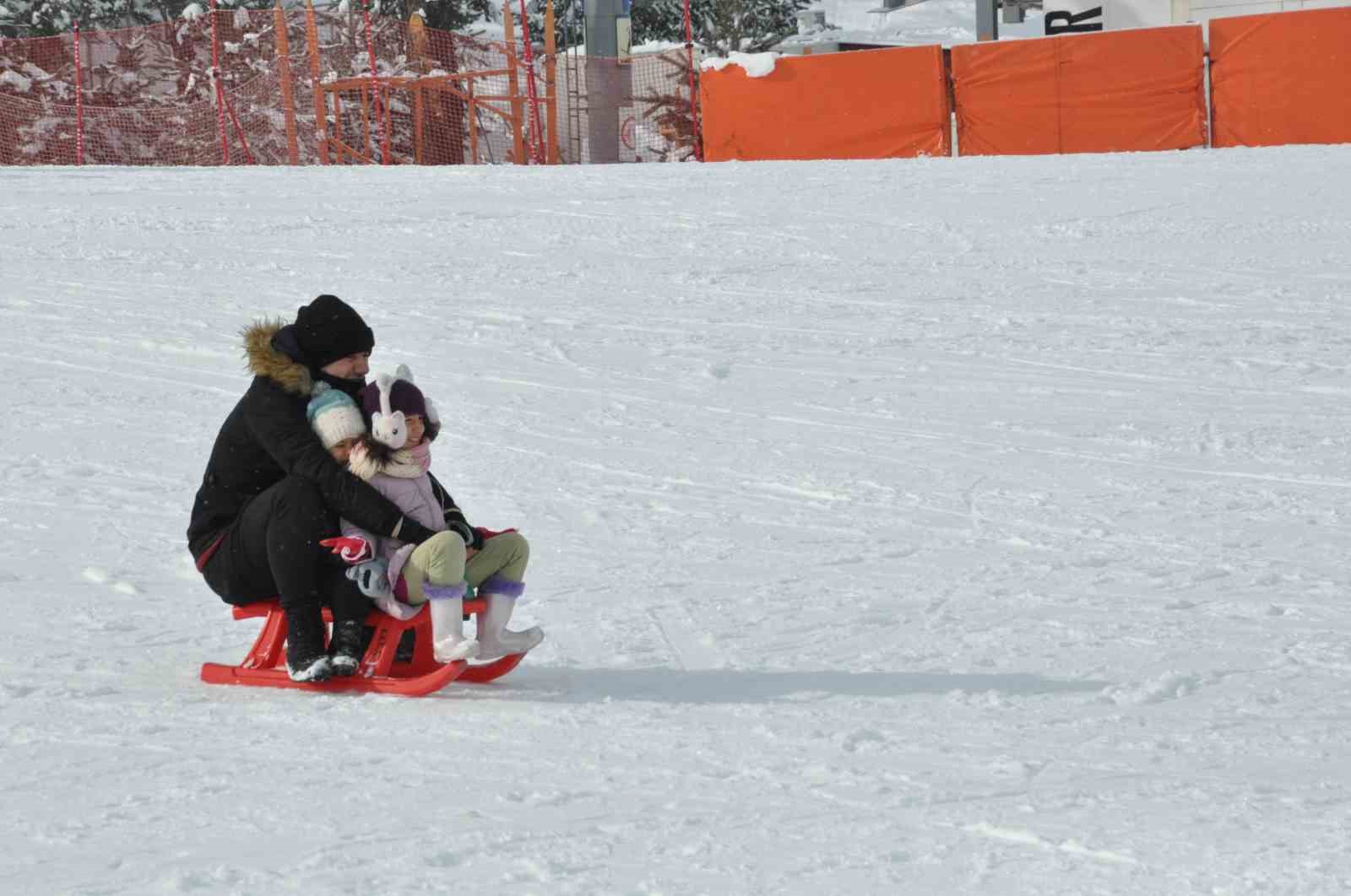 Sarıkamış’ta sömestr heyecanı: Kristal kar üzerinde doluluk yüzde 100’e ulaştı
