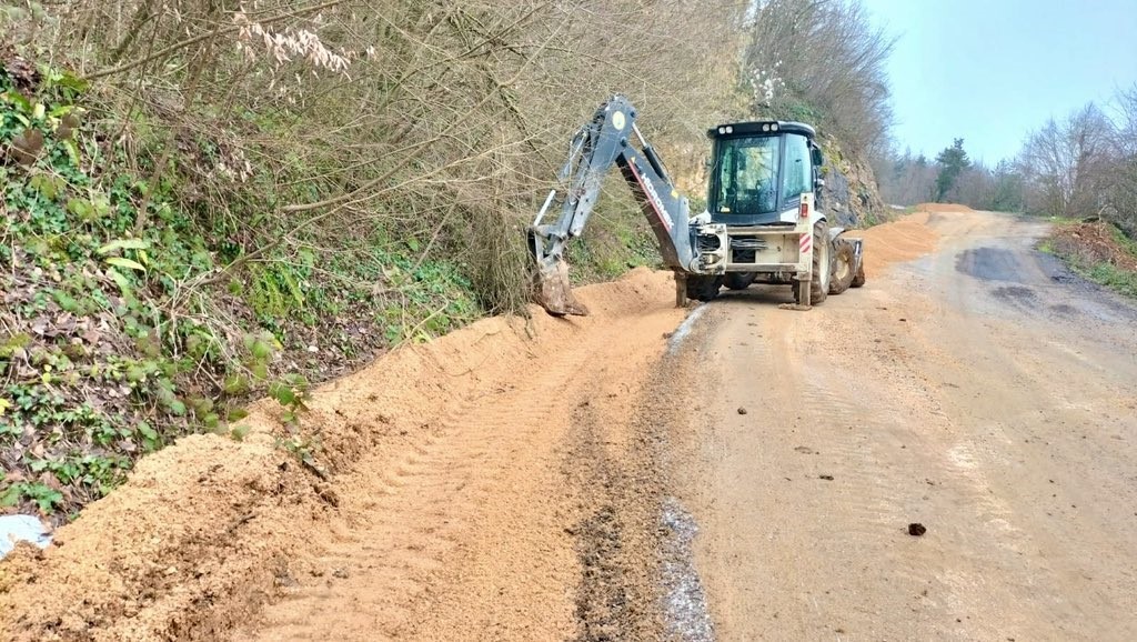 Sarıkaya köyünde altyapı çalışmaları sürüyor
