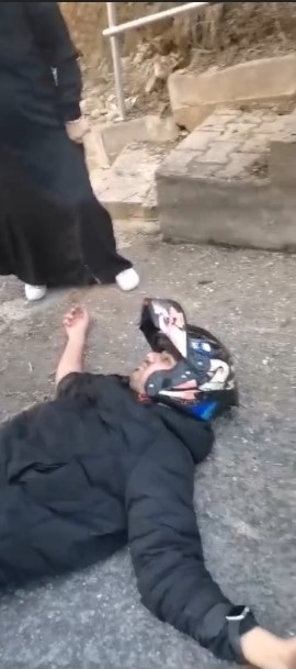 Sarıyer’de bozuk yolun sebep olduğu kaza kamerada: 1 yaralı
