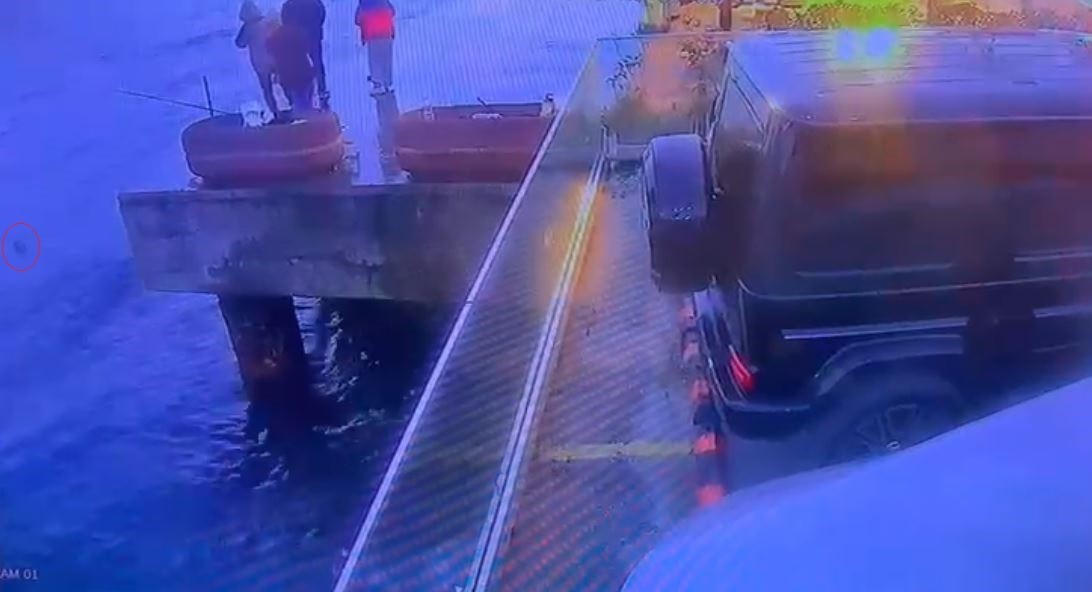 Sarıyer’de hayatını kaybeden motosikletli gencin denize düştüğü anlar kamerada
