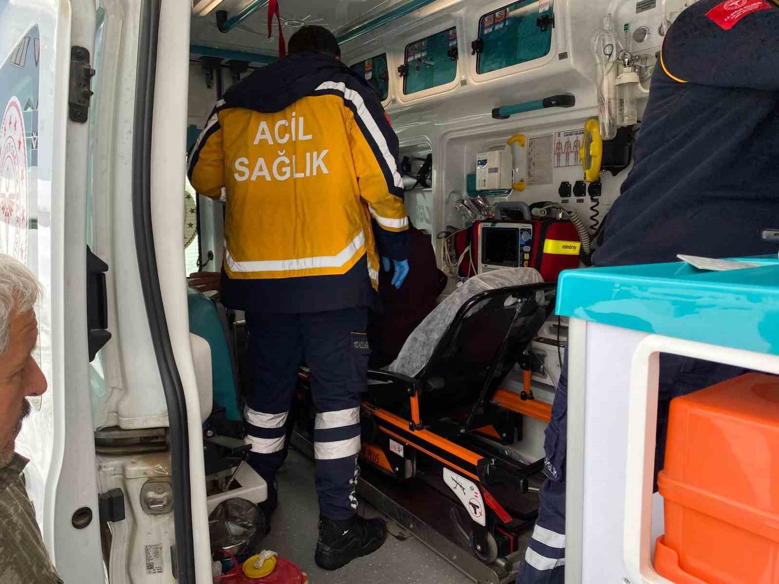 Sason’da ekiplerin zorlu kış mesaisi
