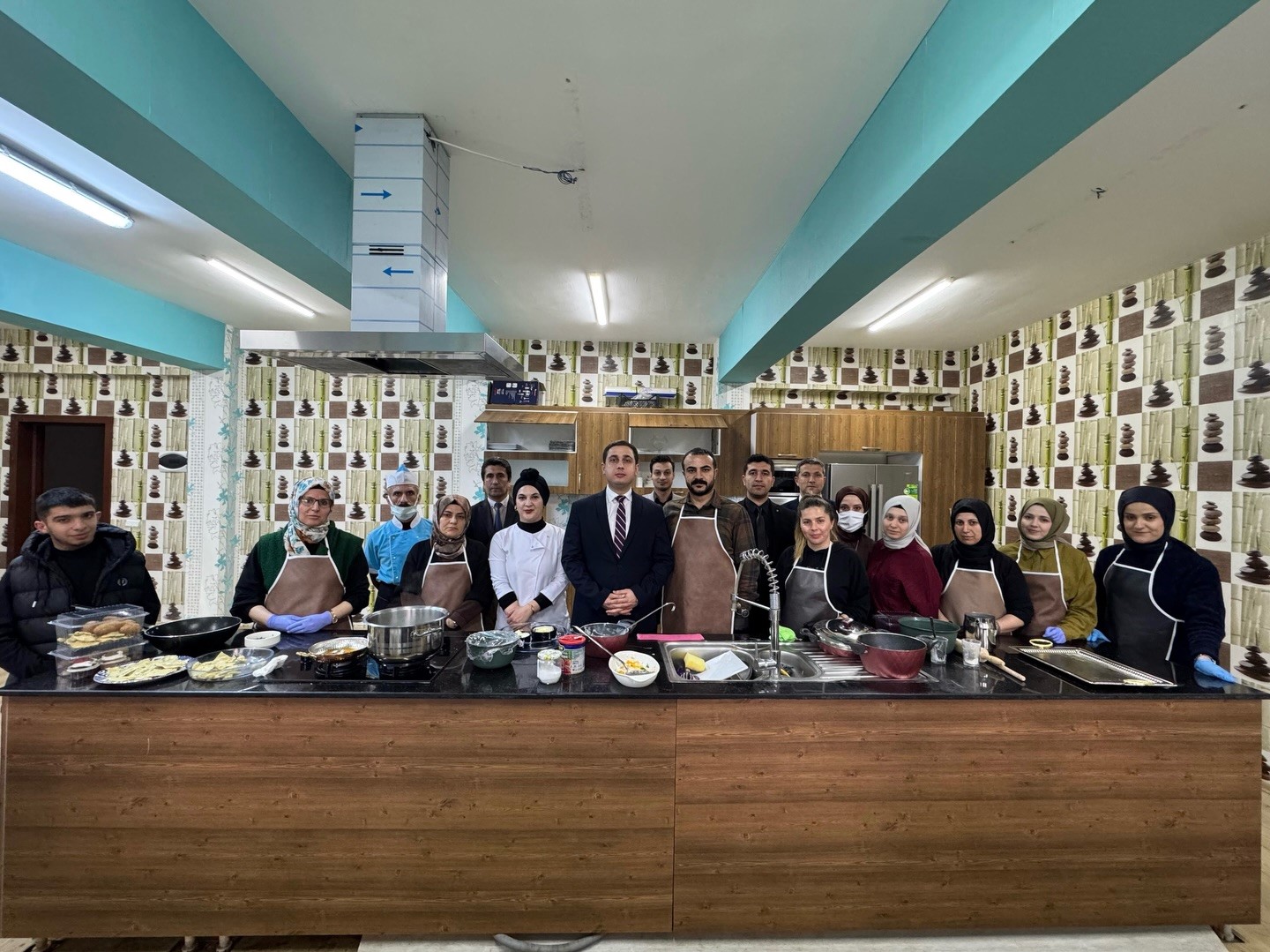 Sason’da gençlere meslek kapısı: Aşçı yardımcılığı kursuna yoğun ilgi
