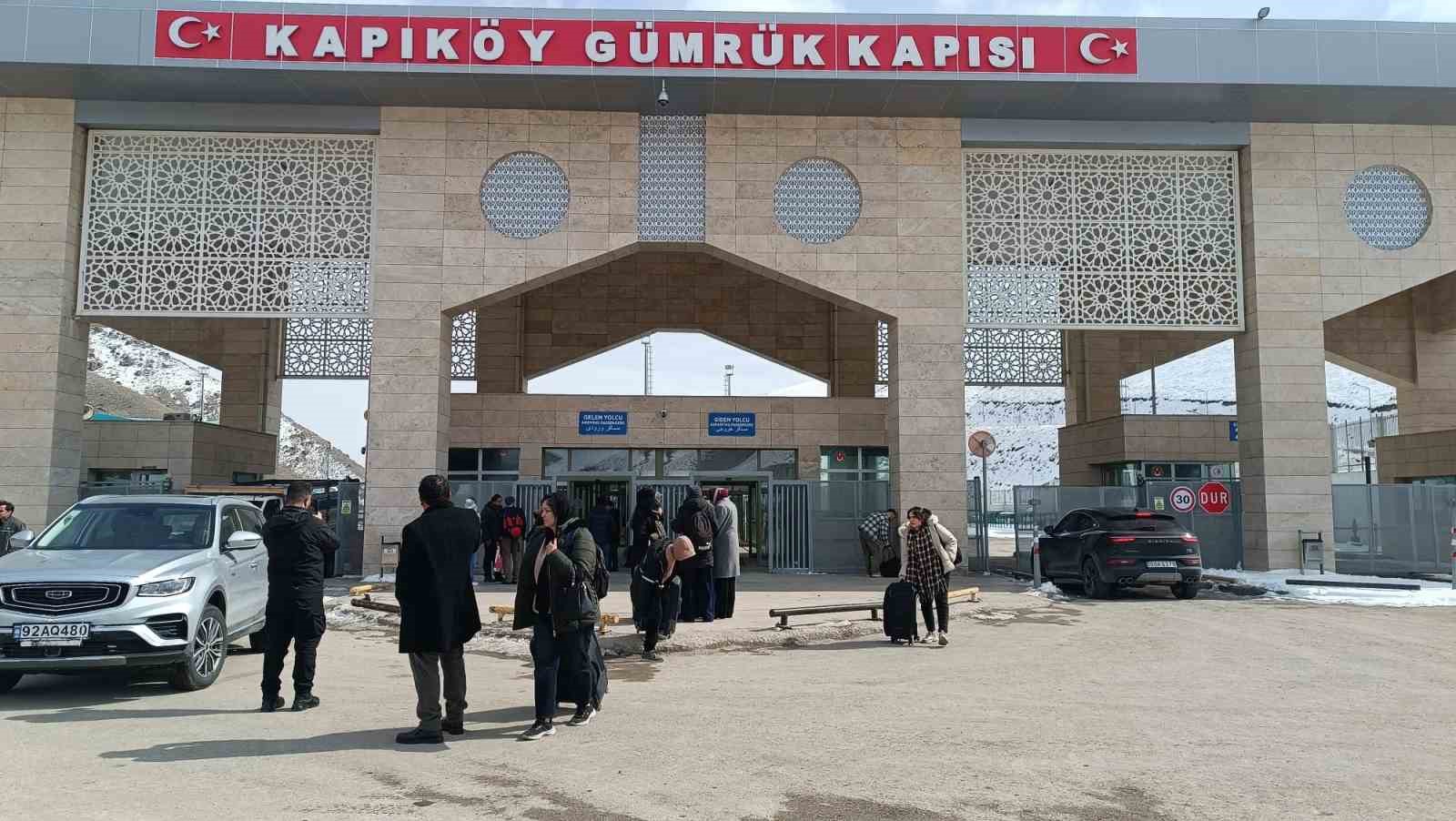 Savaş sonrası İranlılar ülkelerine dönüyor
