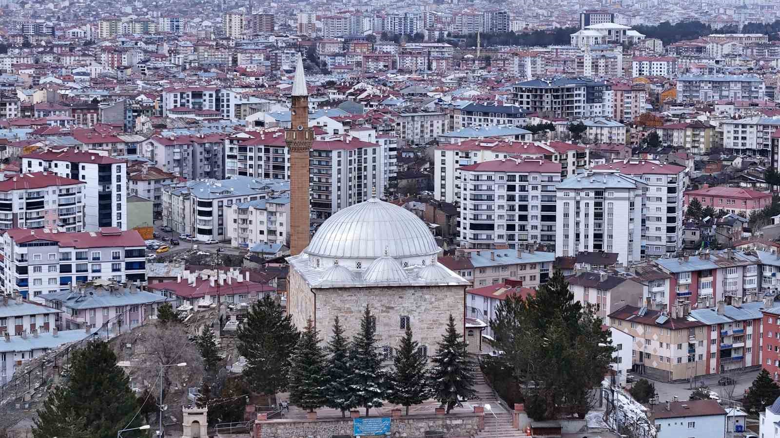 Savaşta şehit düştü, naaşı rüya üzerine uçurumun kenarına taşındı
Savaşta şehit düştü, naaşı rüya üzerine uçurumun kenarına taşındı