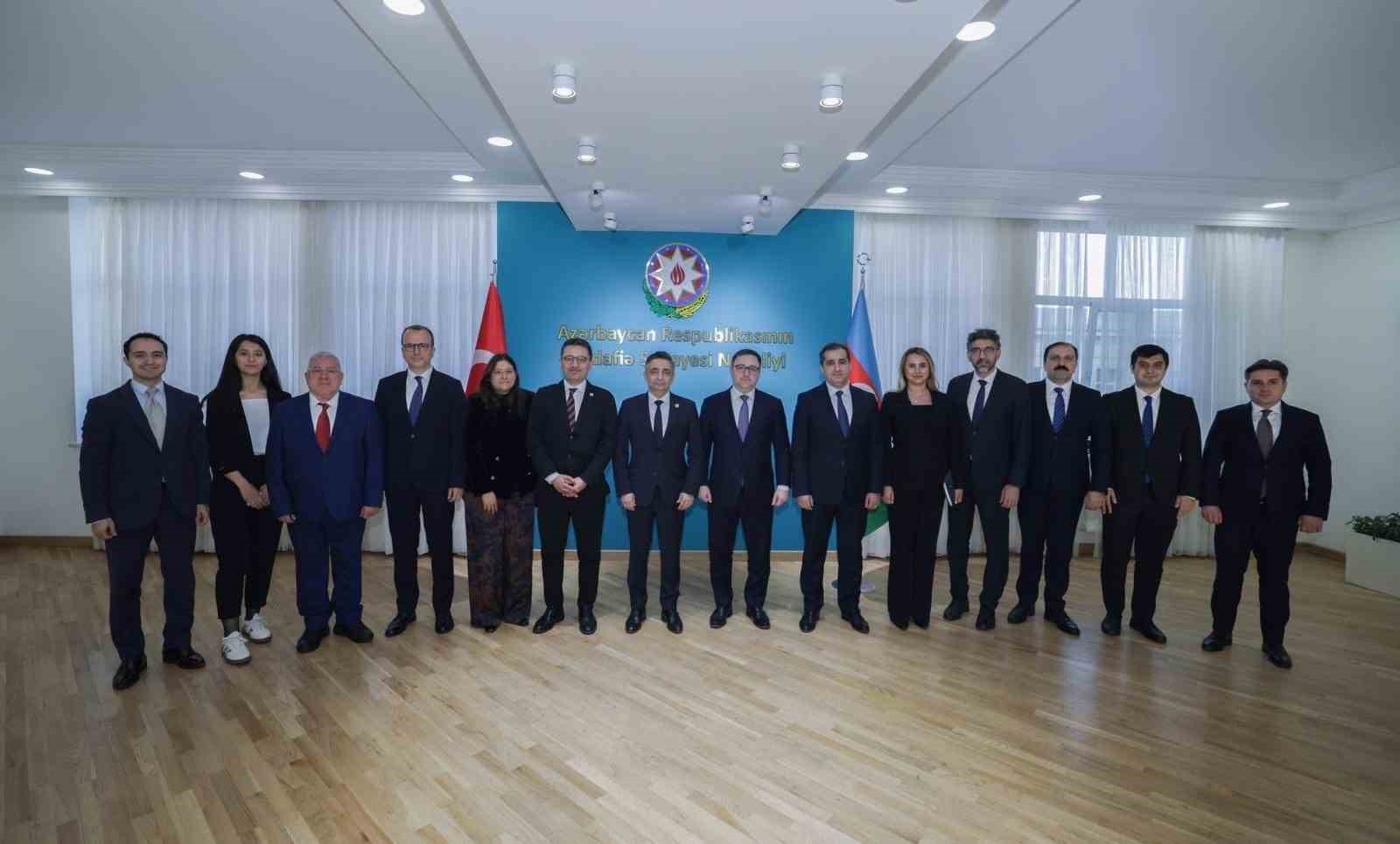 Savunma Sanayii Başkanlığı ile Azerbaycan Savunma Sanayisi Başkanlığı arasında işbirliği sözleşmesi imzalandı
