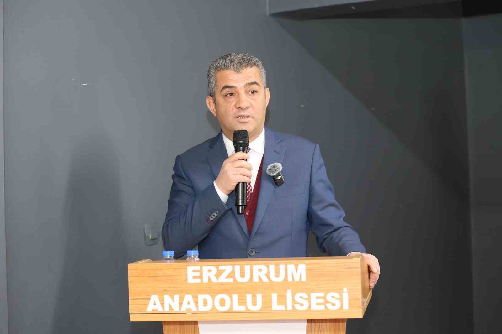 Savunmadan sanata: Genç tasarımlar ödül töreni
Savunmadan sanata: Genç tasarımlar ödül töreni