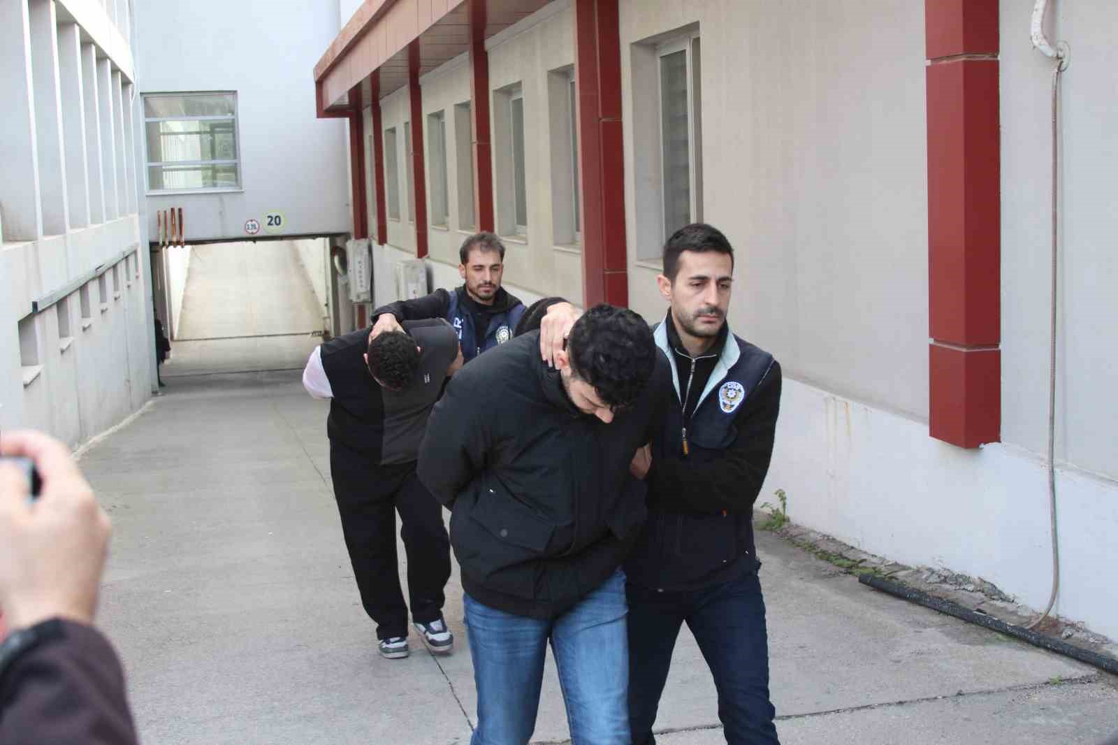 Sazan sarmalı dolandırıcılık şebekesi çökertildi: 7 tutuklu
