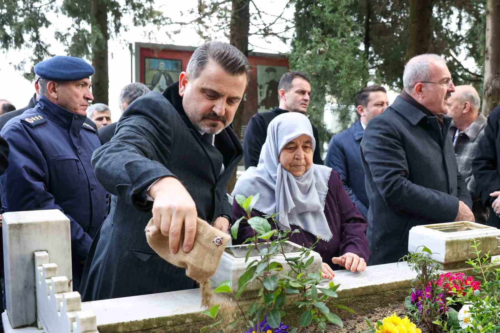 Seddülbahir kahramanı ölümünün 62. yıldönümünde anıldı
