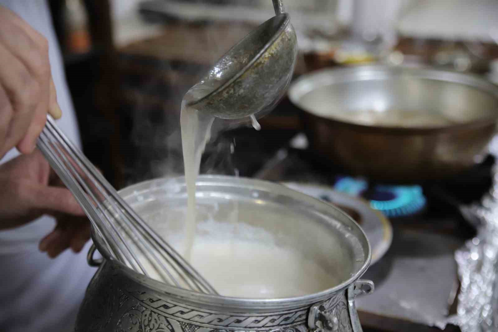 Şef Tahir Tekin Öztan: "Yuvalama sadece bir yemek değil, bir sosyalleşme geleneğidir"
