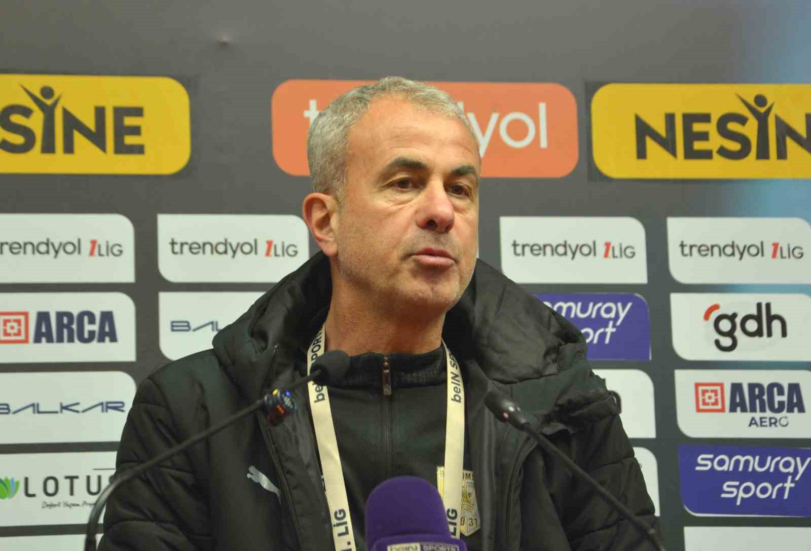 Sefer Yılmaz: "Hedefimiz play-off’lardan şampiyon olarak yeniden Süper Lig’e dönmek"
Sefer Yılmaz: "Hedefimiz play-off’lardan şampiyon olarak yeniden Süper Lig’e dönmek"