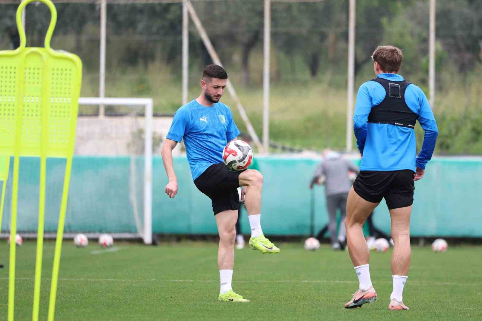 Sefer Yılmaz: "İnşallah bu hafta yeniden bir seri başlatıp play-off’a moralli girmek istiyoruz"
