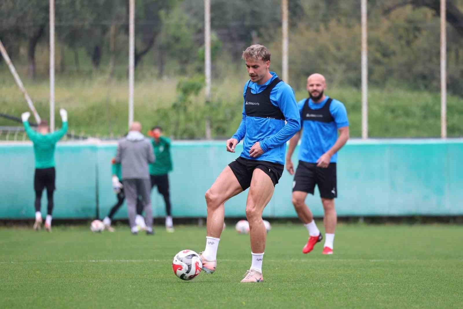 Sefer Yılmaz: "İnşallah bu hafta yeniden bir seri başlatıp play-off’a moralli girmek istiyoruz"
