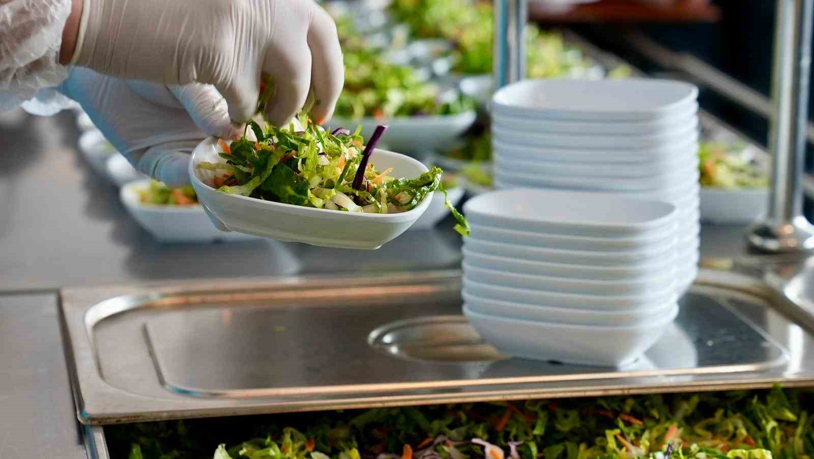 Şehir Lokantası büyük ilgi görüyor
