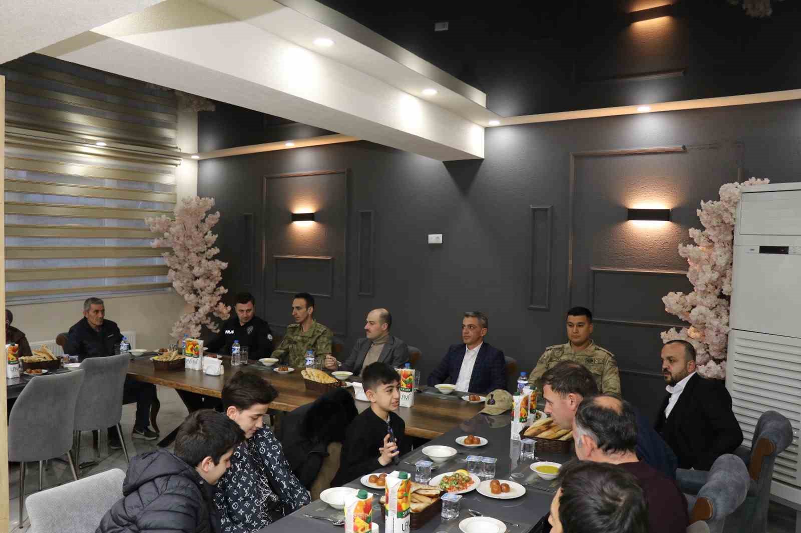 Şehit aileleri ve gaziler iftar sofrasında buluştular
