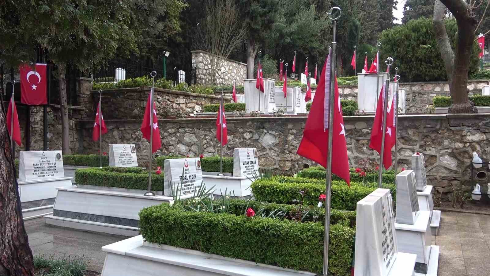 Şehit ailelerinden bayram ziyareti
