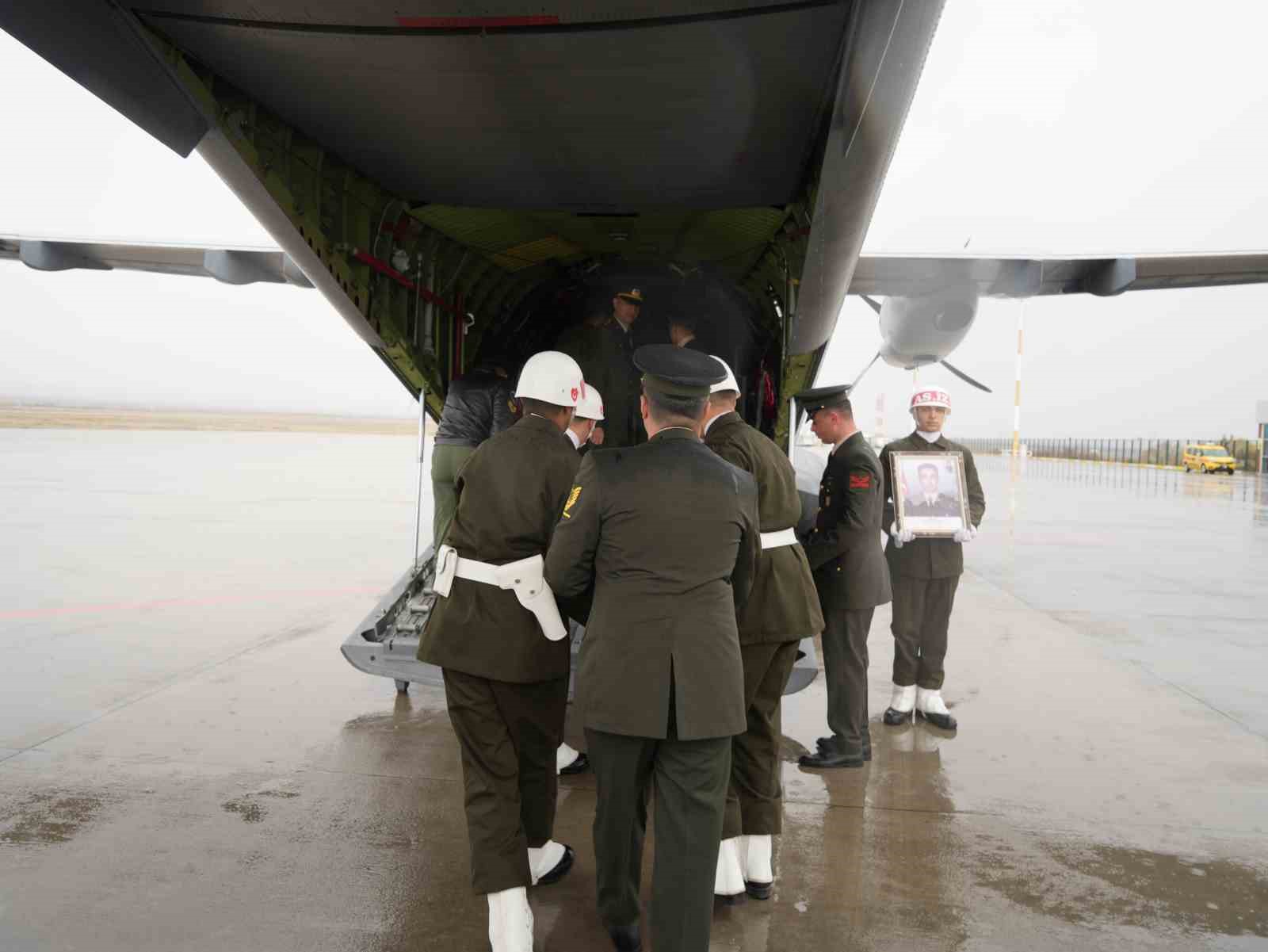 Şehit Akarsel’in naaşı memleketine uğurlandı
