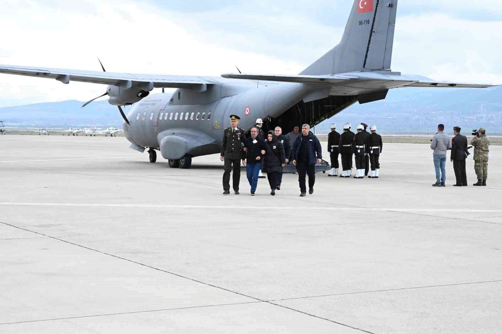 Şehit Binbaşı Sinan Taştekin’in naaşı Isparta’ya getirildi
